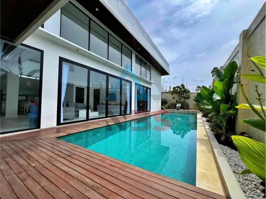 For sale / freehold Brand New & View Sawah Villa Bumbak Kerobokan