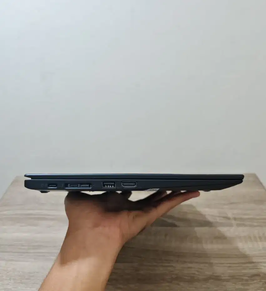 thinkpad x1 carbon gen 6 touchscreen i5 gen 8 ram 8gb ssd 256gb