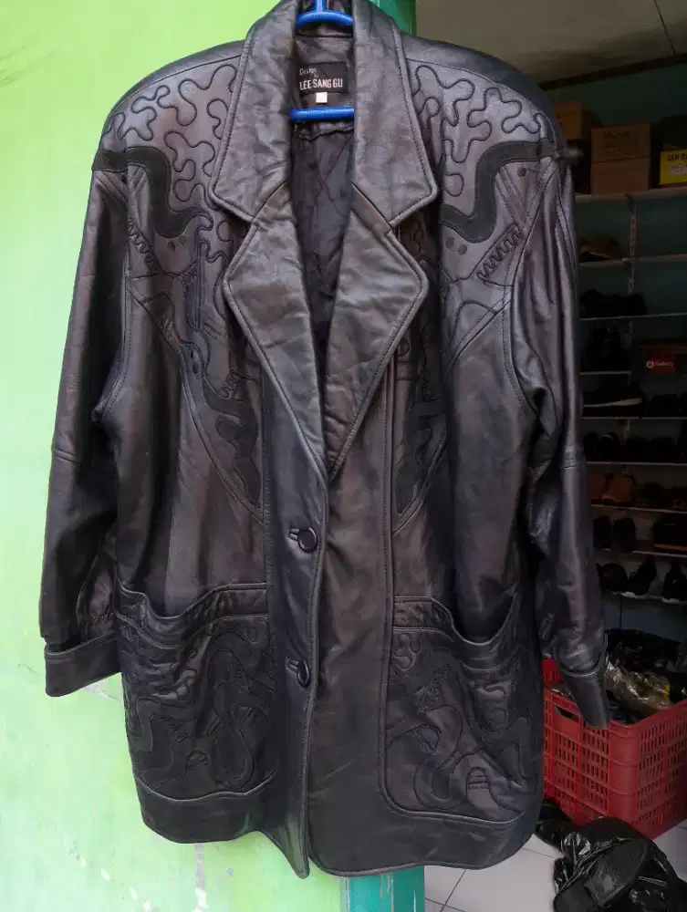 Jas Kulit Domba Lee Sang Gu