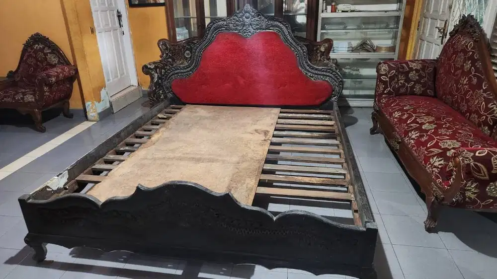 Dipan Kayu Jati Asli – Kuat, Elegan, dan Tahan Lama