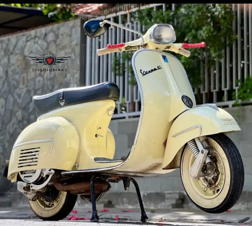Vespa Tua Vespa Grand Lusso 1964