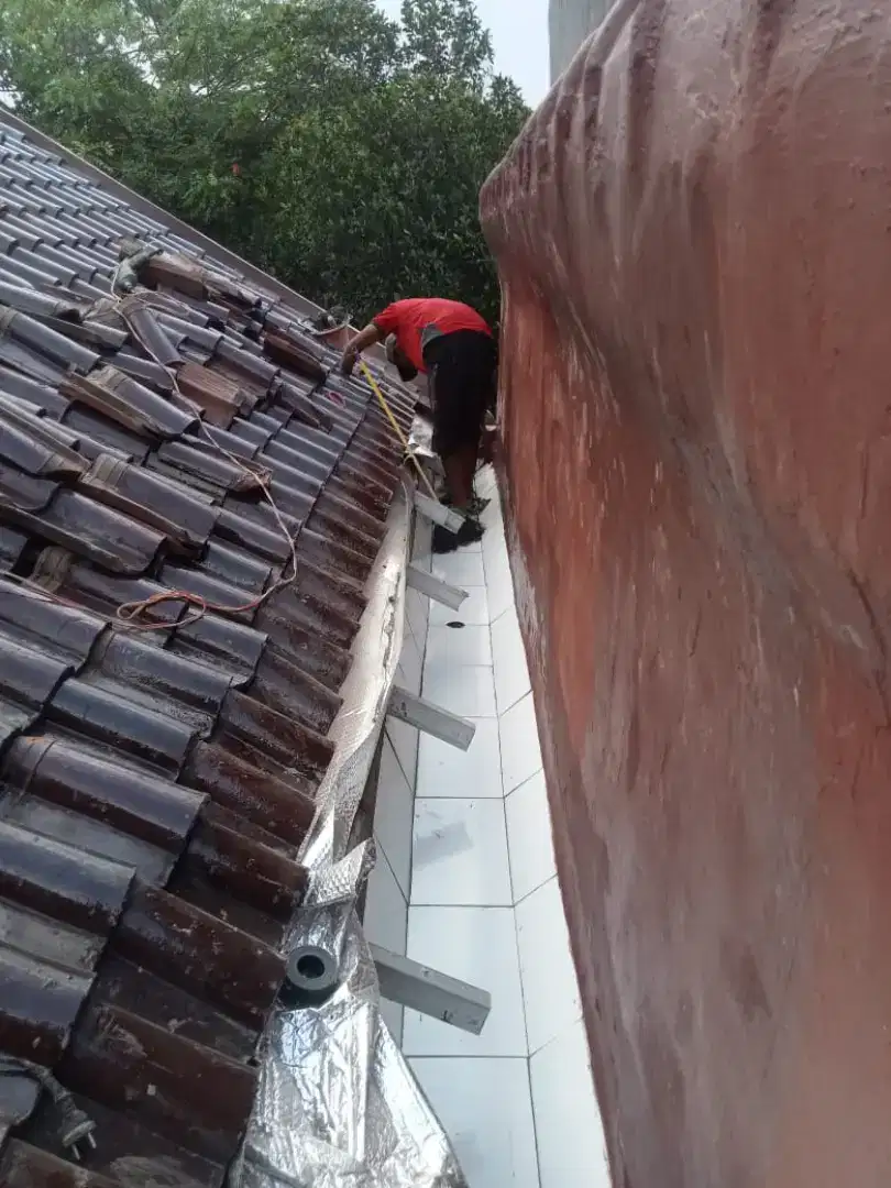 Tukang bajaringan ganti atap rumah dll