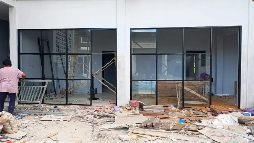 Kusen aluminium Dan kaca