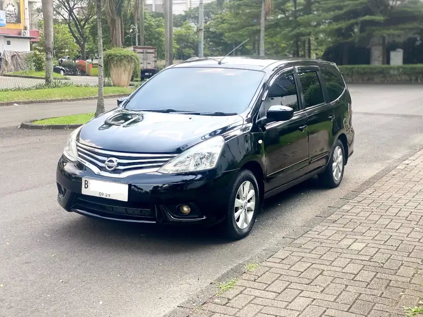 Nissan Grand Livina XV At 2014
