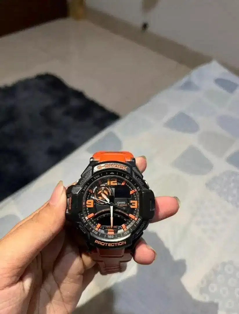 Jam tangan G-SHOCK RESIST