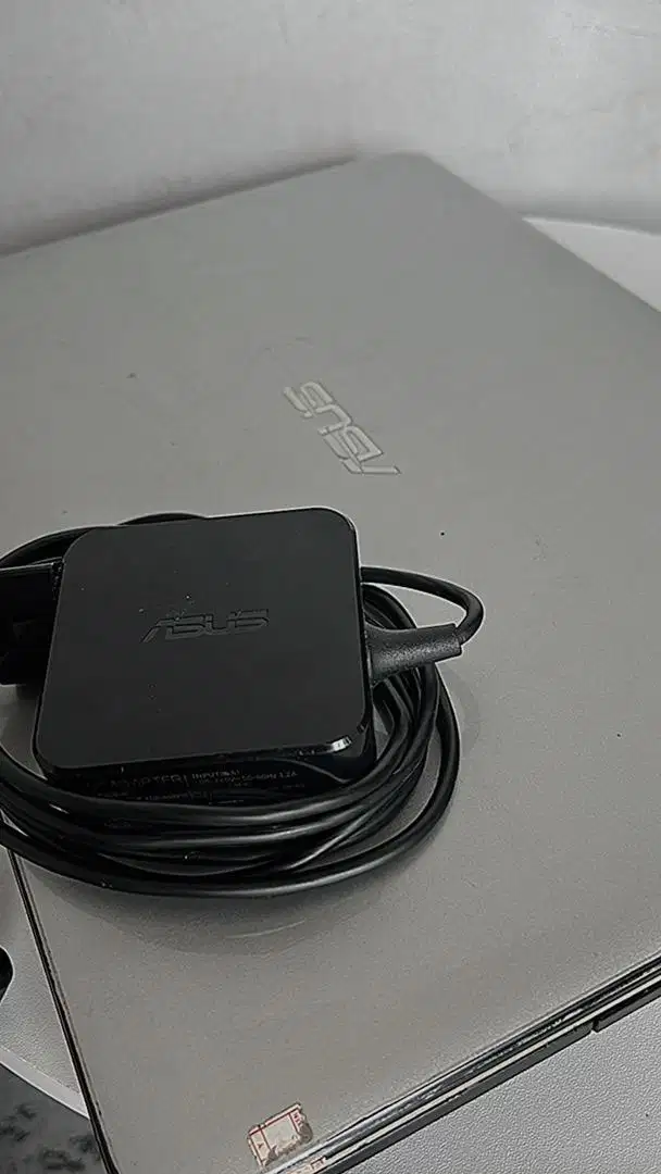 Murah Second Laptop ASUS X44IU