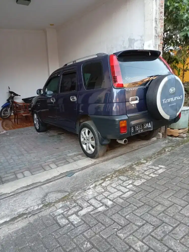 Daihatsu taruna fl long injeksi 2004