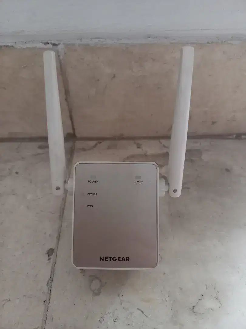 Netgear Wifi Range Extender / Router