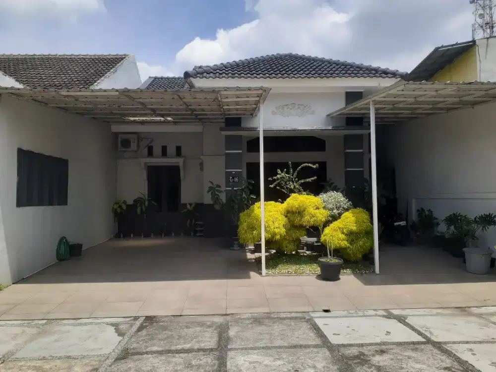 Rumah dijual di komplek perumahan  aman dan nyaman