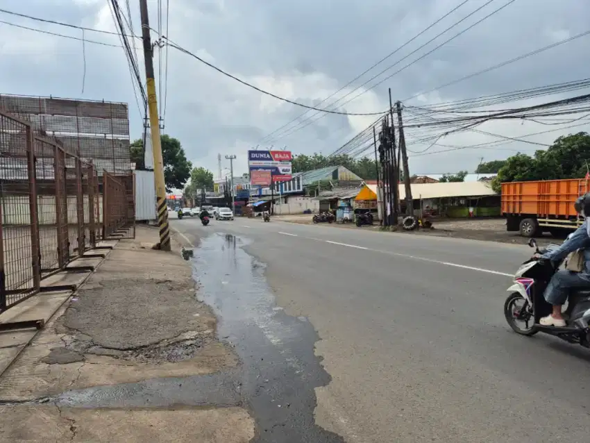 GUDANG LUAS SIAP PAKAI LOKASI PINGGIR JALAN RAYA