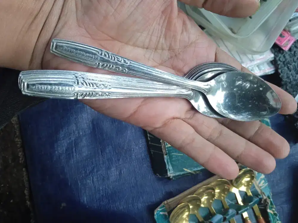 Sendok teh kecil standar