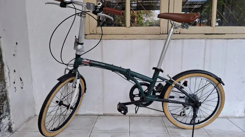 2 Unit Sepeda London Taxi Folding Bike 20 (Hijau dan Putih)