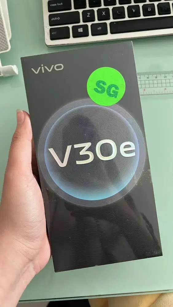 HANDPHONE VIVO V30E 8/256 5G