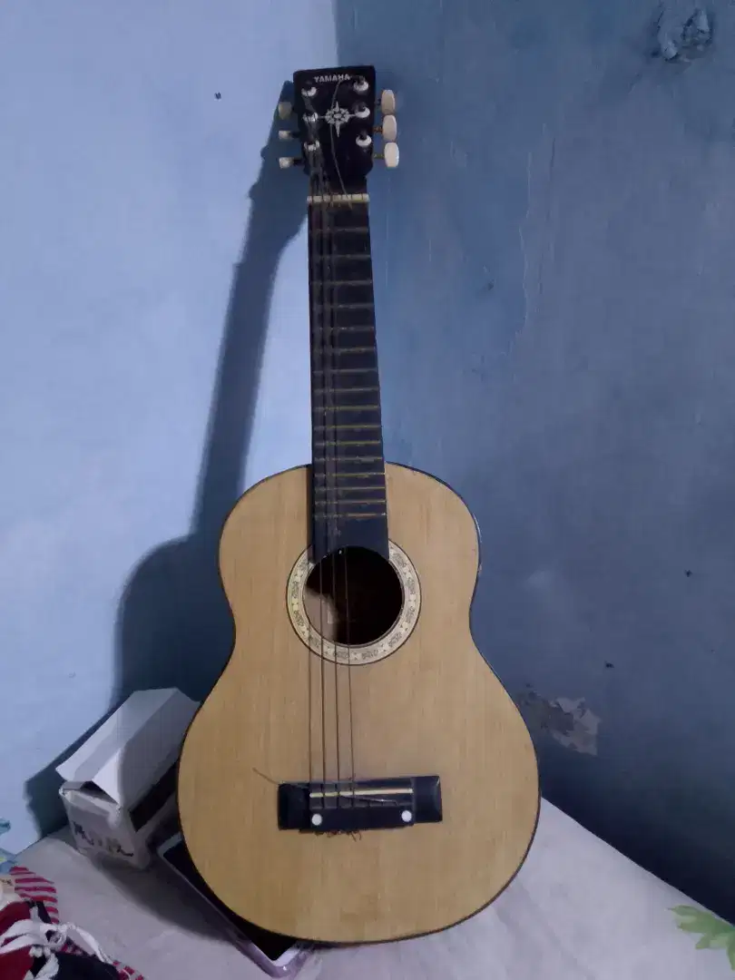 Jual gitar yamaha ukulele FG 25 6 senar.