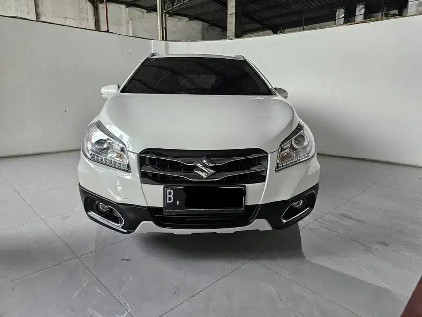 Suzuki SX4 Scross AT ( Matic ) 2017 Putih Plat ganjil jkt pajak pjng