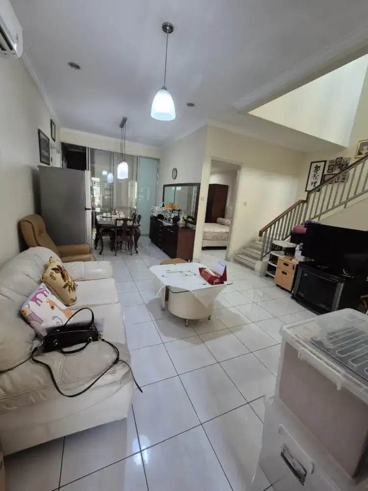 Dijual Rumah Siap Huni Di Komplek Gading Kirana