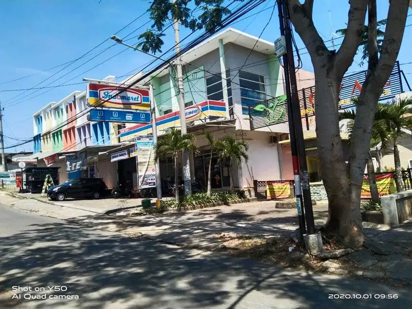 Rumah Toko Poros Aspal Tasikmadu Malang