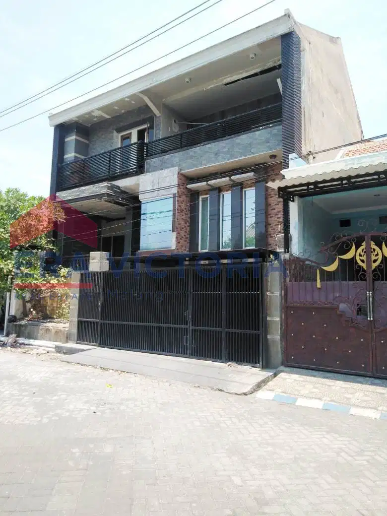 Rumah Semi Furnished Lokasi Perumahan dan Komersial Dekat Bandara