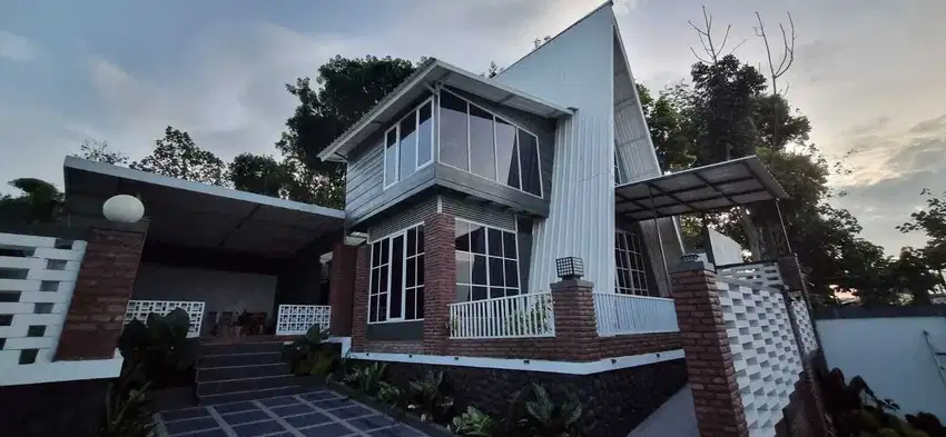 Rumah Villa dan Kebun Bumiaji Kota Batu