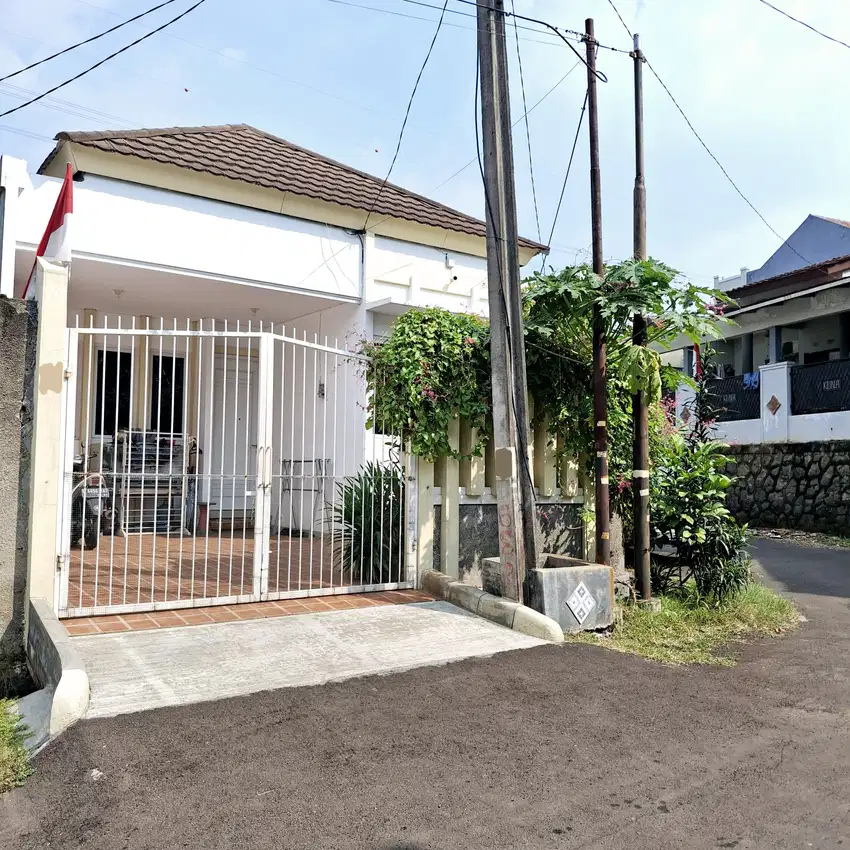 Rumah Cantik Limo Posisi Hook Dalam Komplek