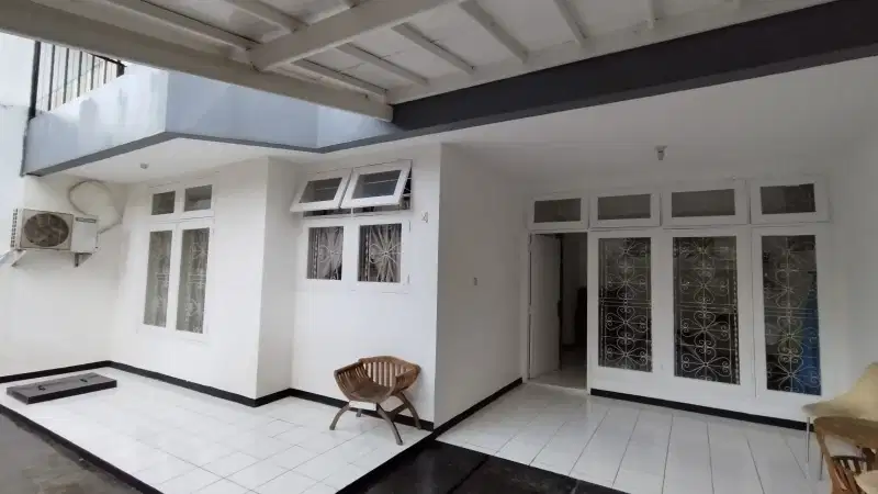 HUNIAN CiDENG 2 LANTAI , JAKARTA PUSAT