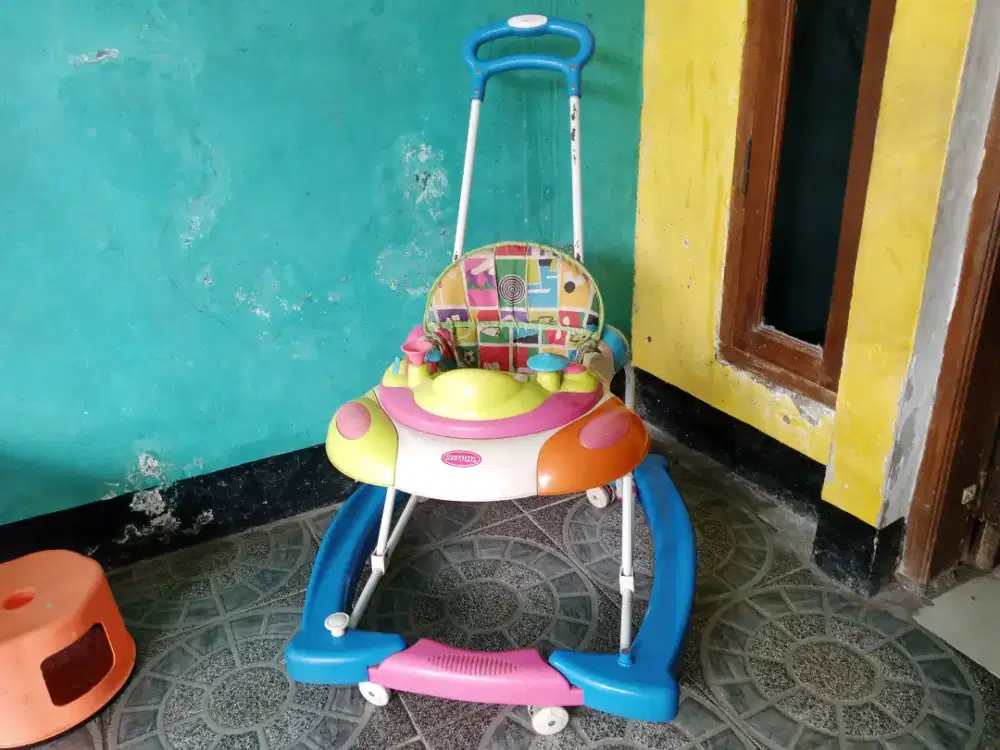 Baby Walker Second