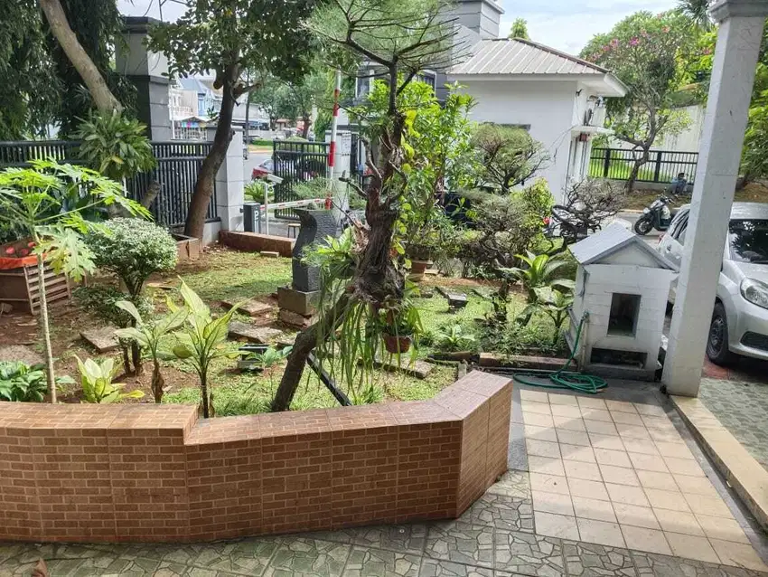 Rumah Luas 220 SHM Cluster Barcelona di Kota Wisata Cibubur dekat LRT