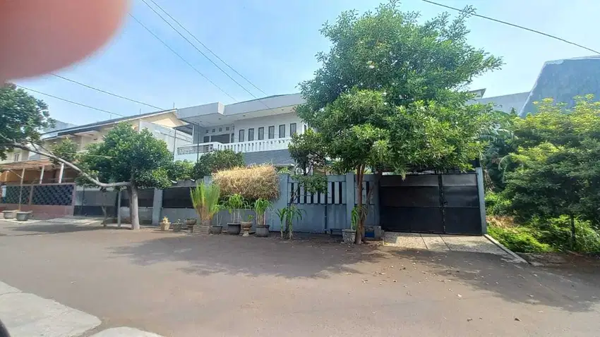 Rumah 2 Lantai Di Cluster Harapan Indah 1 Semi Furnished