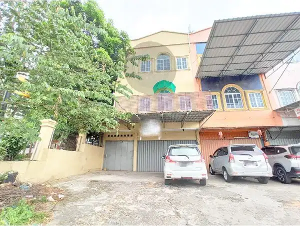 Dijual Ruko di Komplek Rezeki Mas Sei Panas