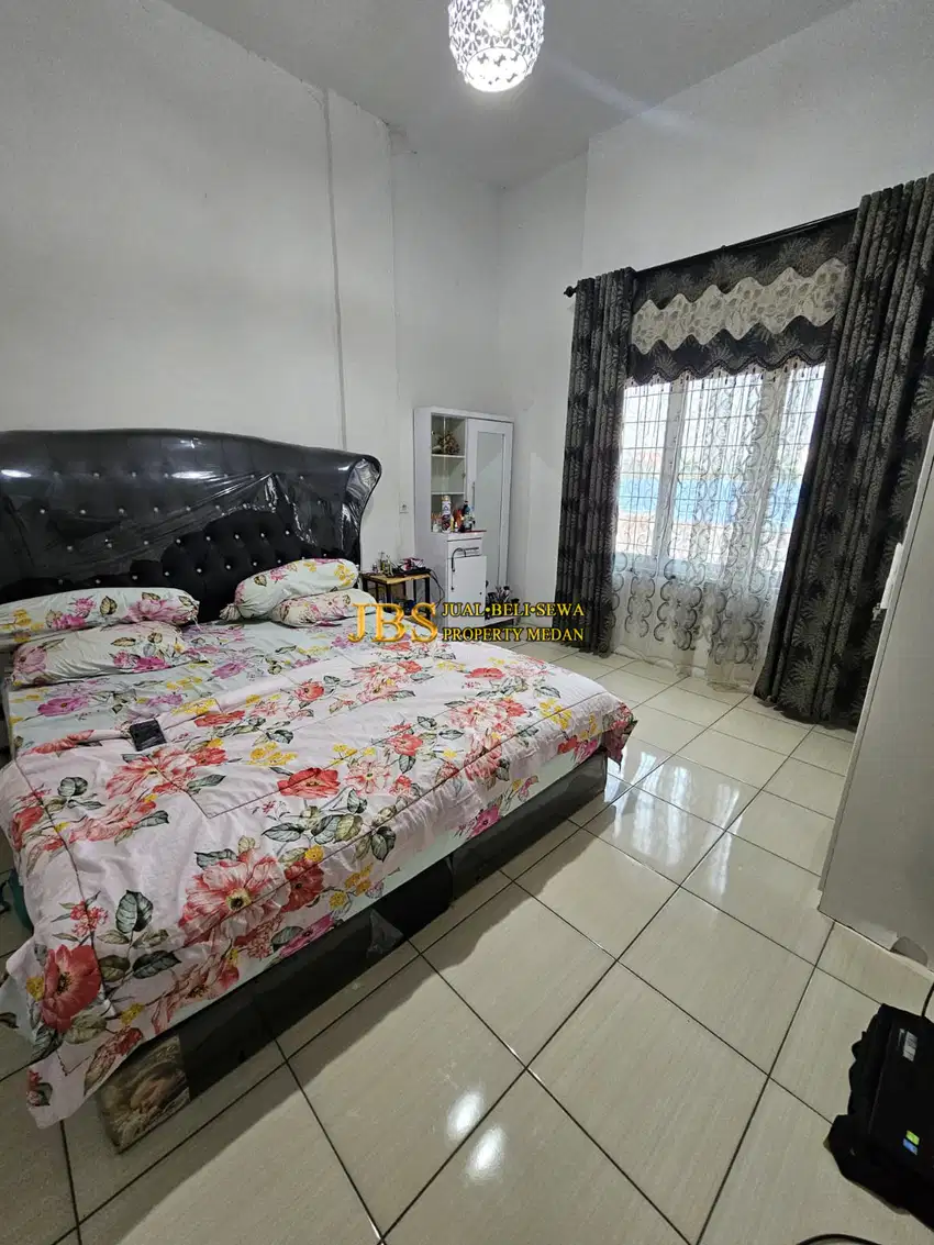 Jual Rumah 2,5 Tingkat di Komplek Sekip Regency Jalan Orde Baru