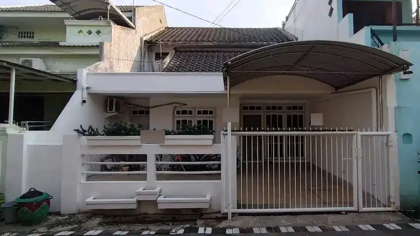 DIJUAL RUMAH DELTASARI INDAH WARU SIDOARJO RON.A2184