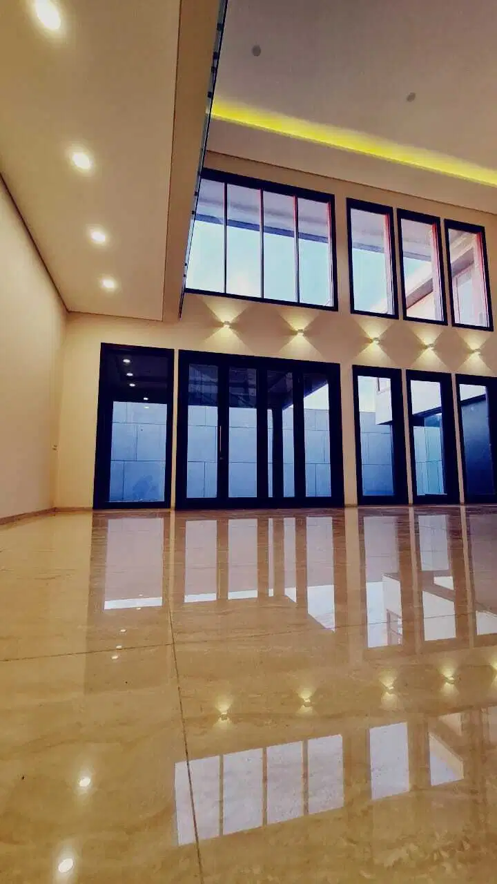 Dijual Rumah Luas di Setra Duta, Bandung