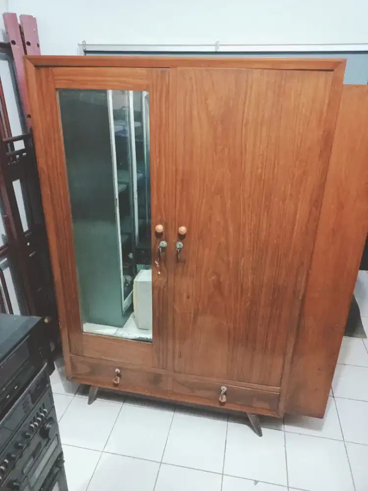 Lemari Jati Antik Langka, Usia Sekitar 100 Tahun/Satu Abad, Koleksi