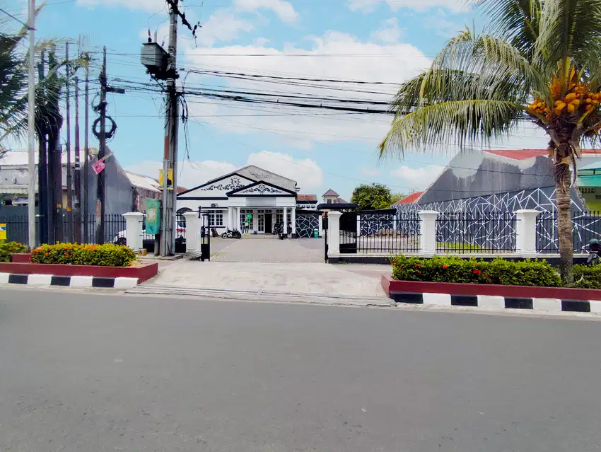 Ruang Usaha Luas Cocok Untuk Bisnis di Pusat Kota Cianjur
