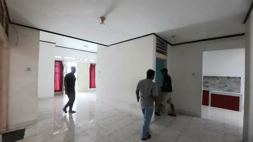 Rumah kantor strategis jatipadang pasar minggu -+200mtr 85jt/thn