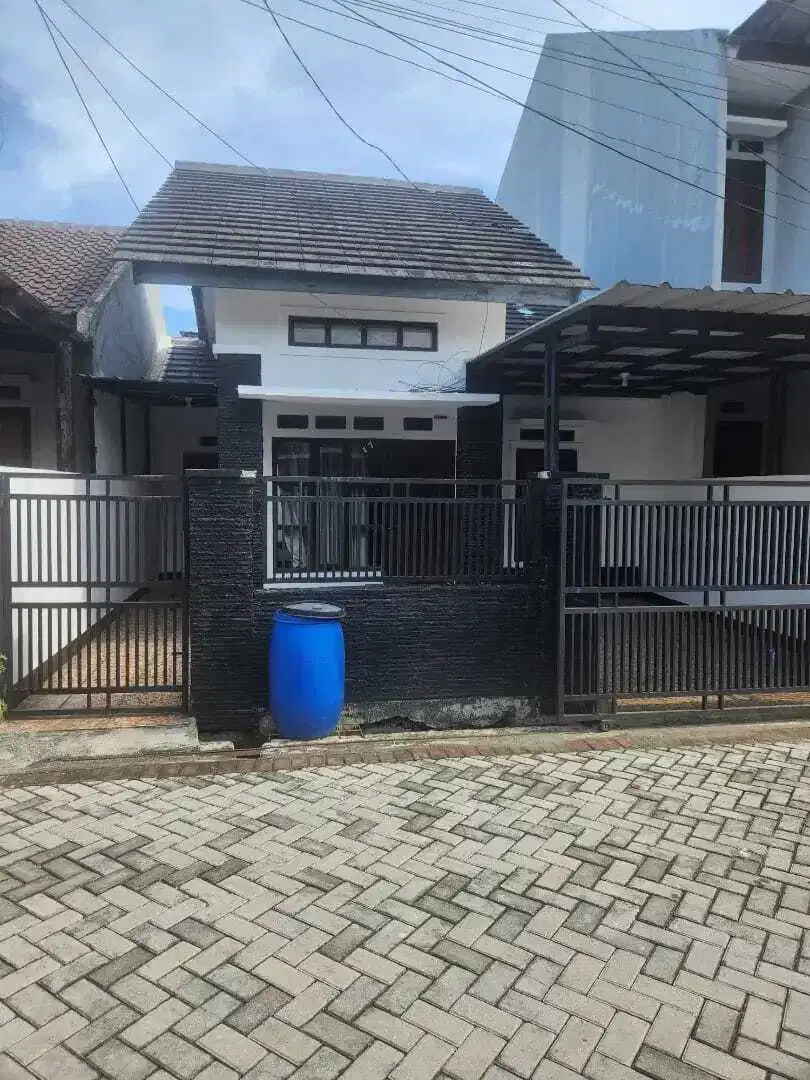 Rumah Minimalis Terawat di Komplek Permata Buah Batu Bandung