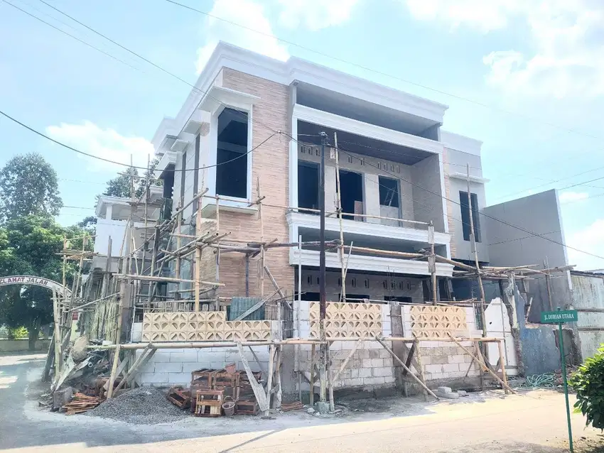 Rumah Mewah 2Lt Progres Bangun Dekat Kampus UMS Laweyan