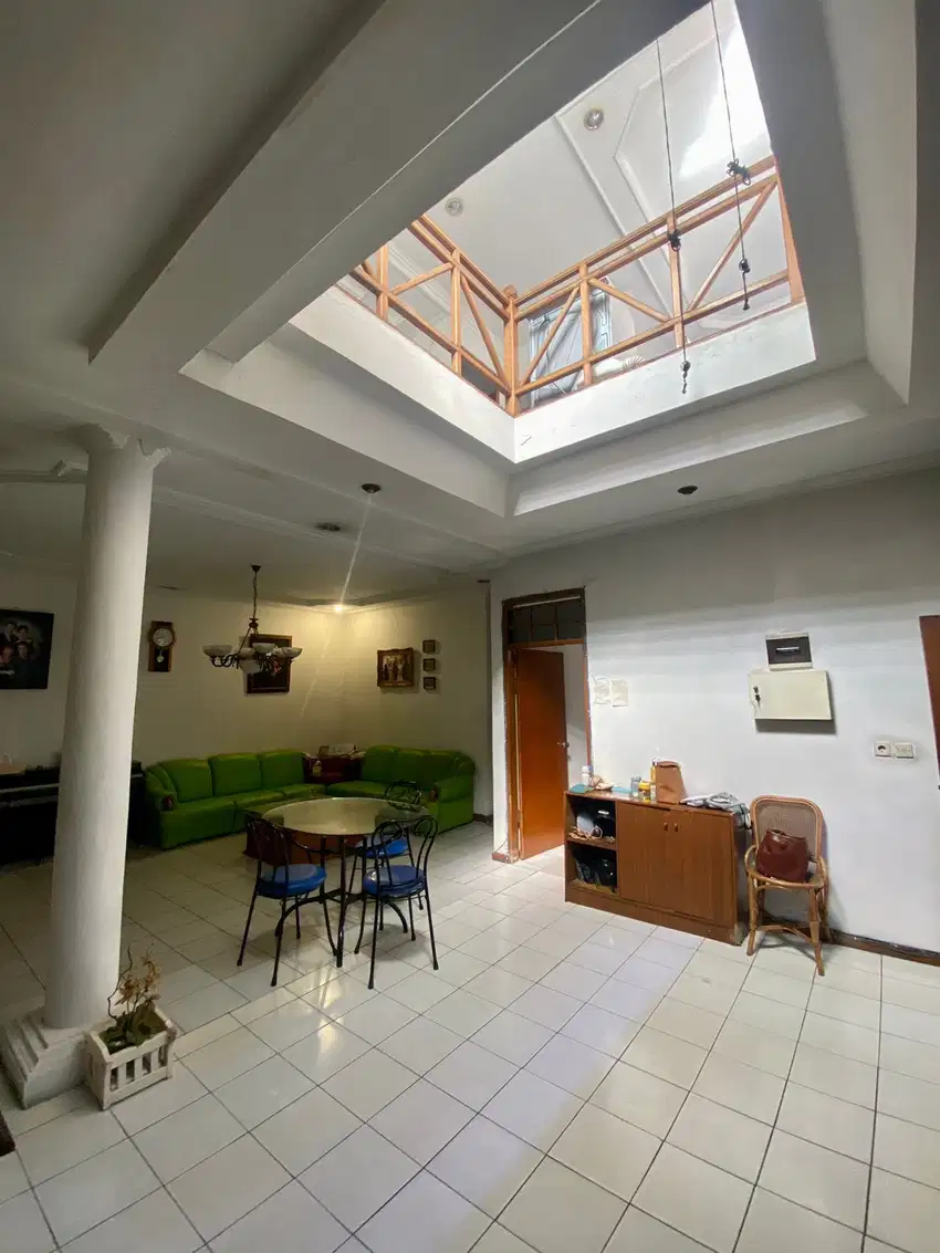 Rumah 2Muka PASIRLUYU V lokasi favourite Tengah Kota sayap BKR Bandung