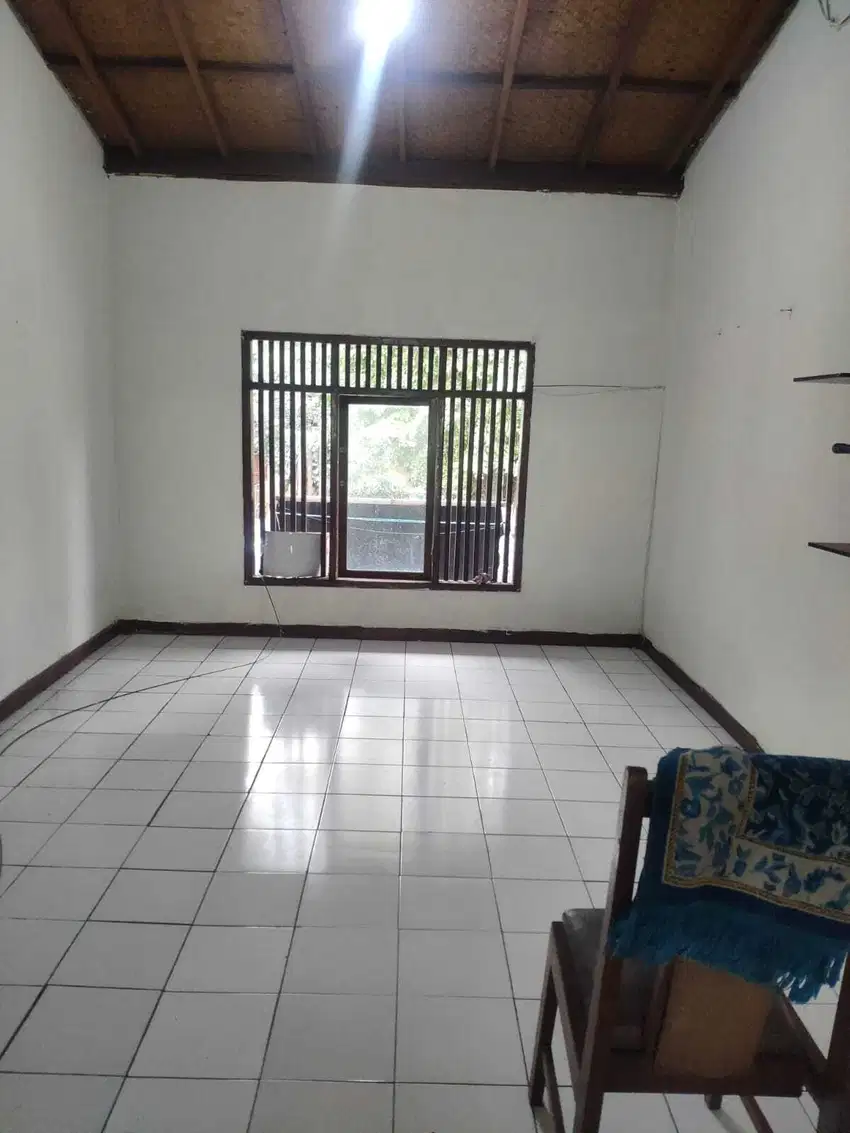 Ruko di Mainroad Arcamanik Bandung Bangunan 2 Lantai