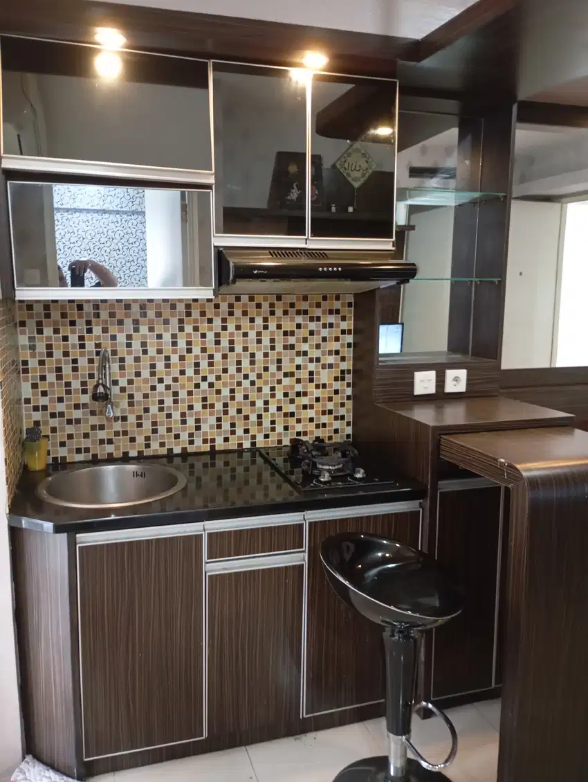 DISEWAKAN APARTEMEN BASSURA CITY 2 KAMAR FURNIS LANTAI RENDAH