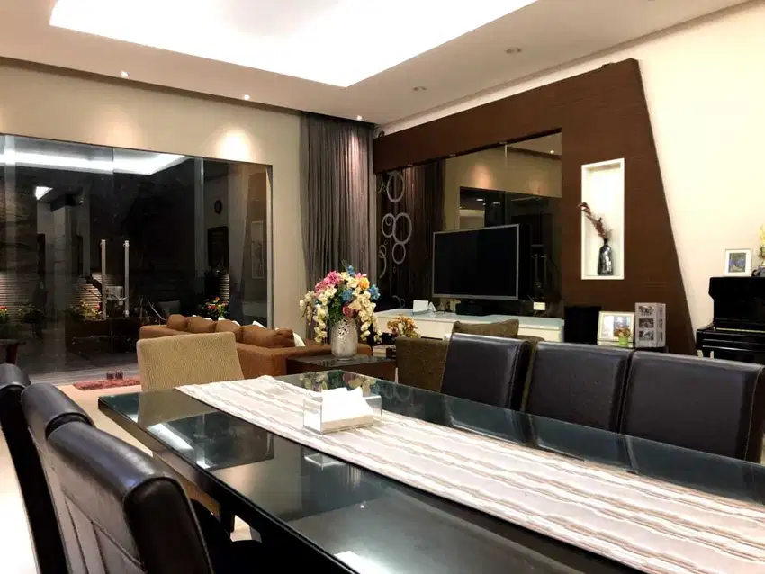 DIJUAL RUMAH LAYAR PERMAI UK 12X27 FURNISH HARGA NEGO