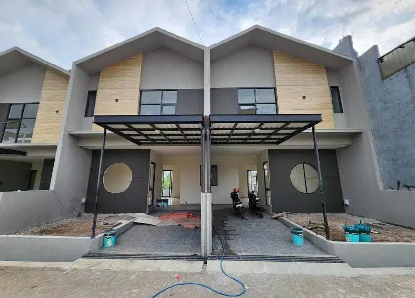 (SALE) RUMAH SETRADUTA D'GRANDE, BANDUNG, KOMPLEKS ELITE & STRATEGIS