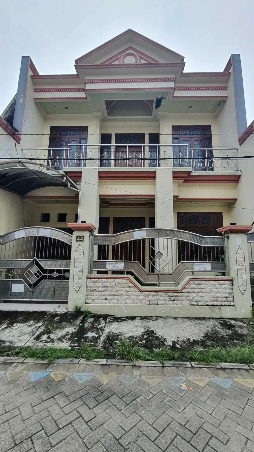 Rumah Siap Huni di Manukan Lor Surabaya Dua Lantai