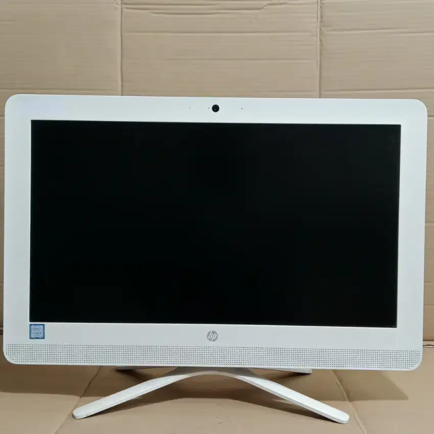 PC ALL IN ONE HP 20INCH CORE I5-7200U RAM 8GB SSD 256GB SIAP PAKAI