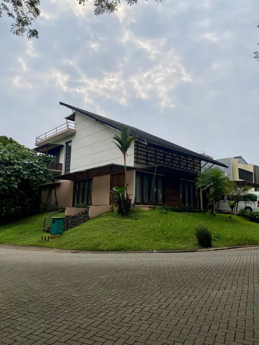 Rumah Green Cove BSD Huk Hadap Timur Depan Club House Boulevard