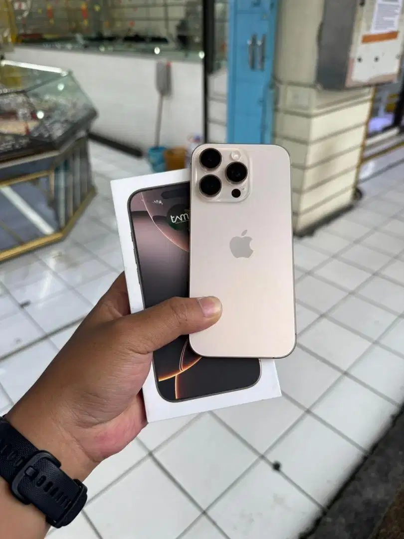 Iphone 16 pro 256 ibox garansi on