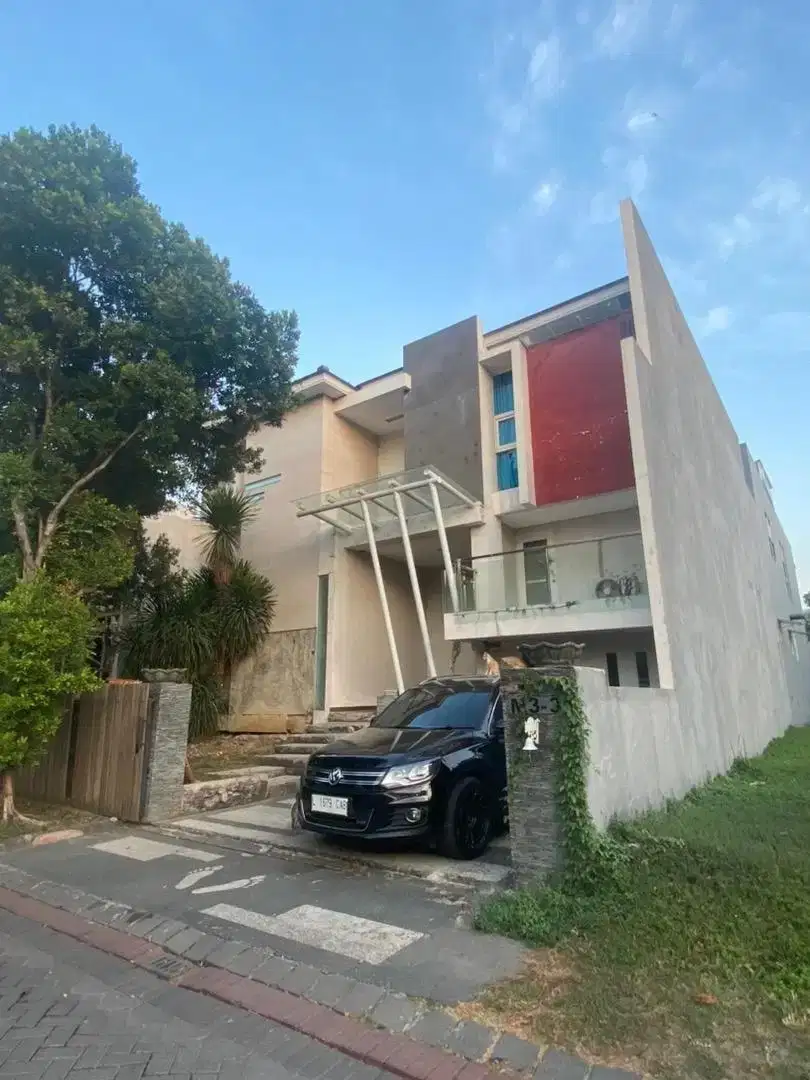 PAKUWON CITY SAN DIEGO MINIMALIS SPLIT LEVEL MEWAH