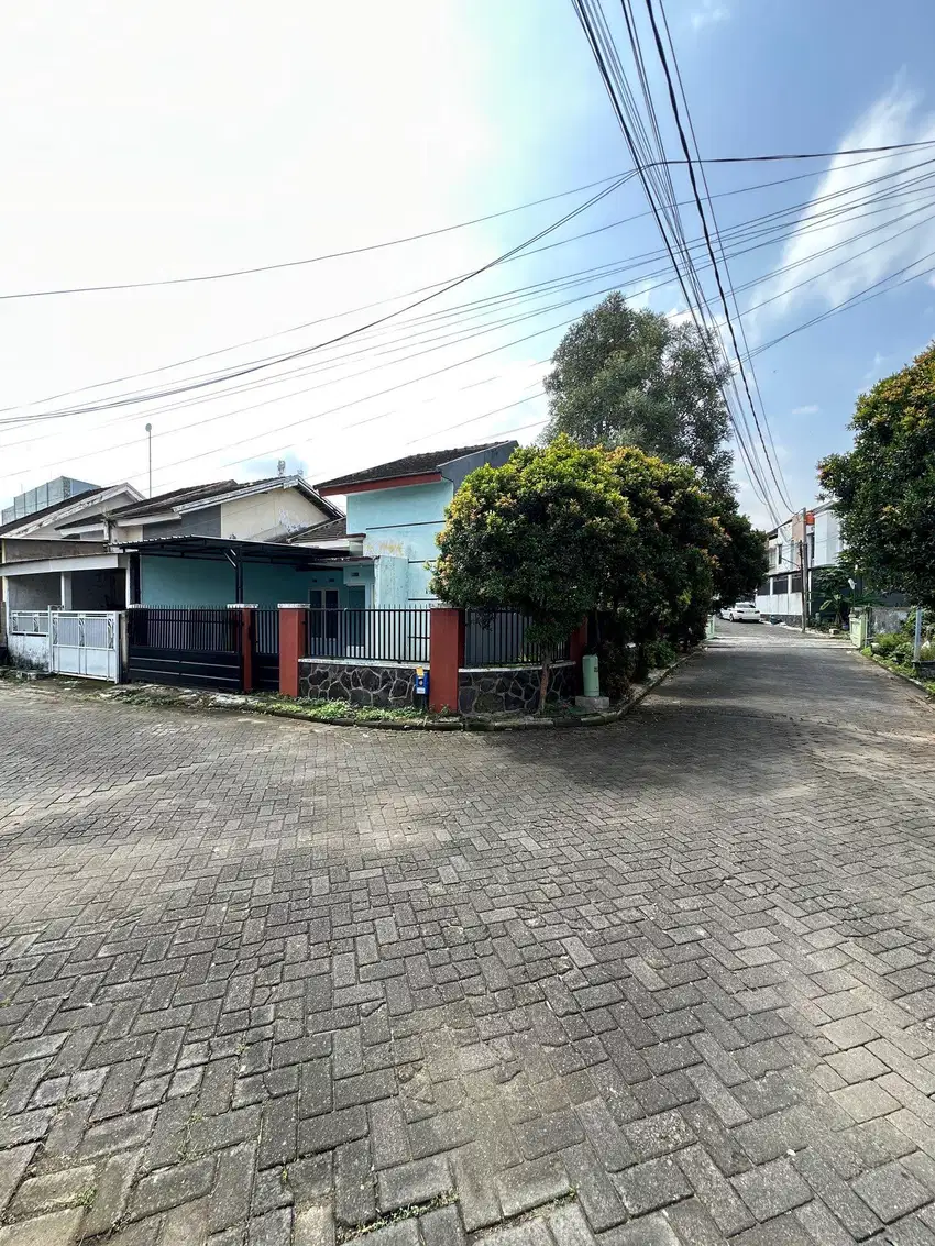 DIJUAL RUMAH SAXOPHONE KOTA MALANG POSISI HOOK COCOK UNTUK KOST