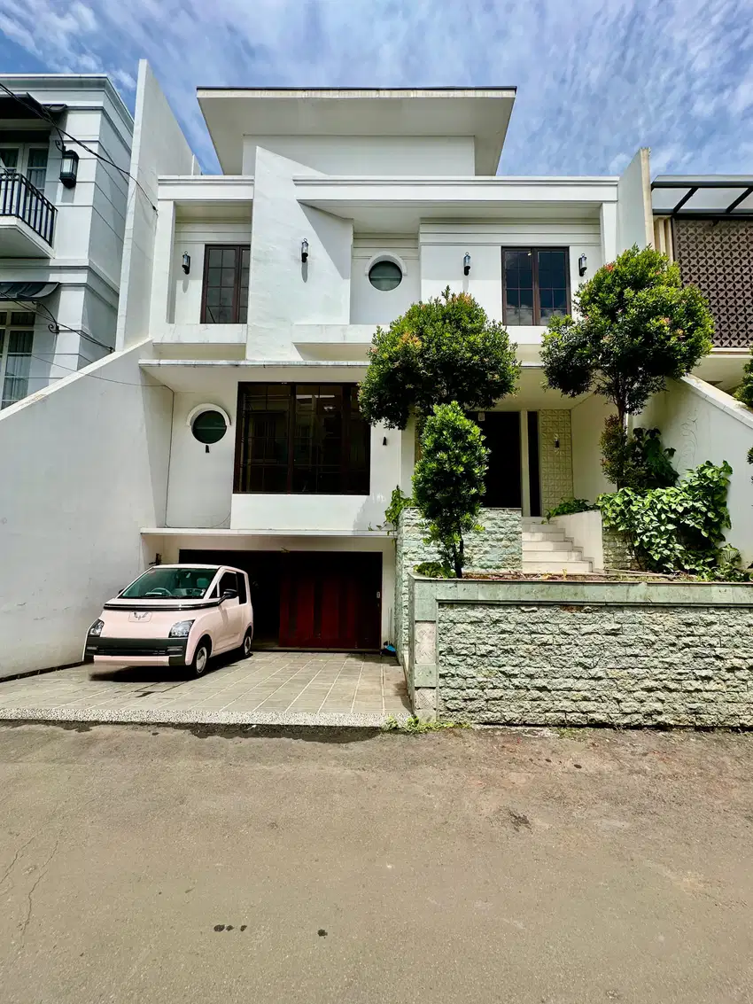 TURUN HARGA MODERN MINIMALIS TOWMHOUSE DI CIPETE