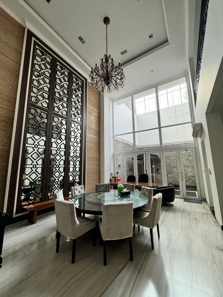 Dijual Rumah Layar Permai PIK 4 Kamar Tidur 600m2 Harga Nego